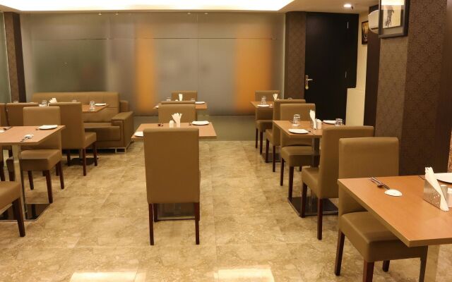 OYO 662 Hotel Comfotel