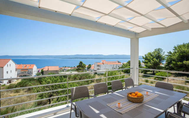 Villa Bol Brac save 15 percent on Split-villas com
