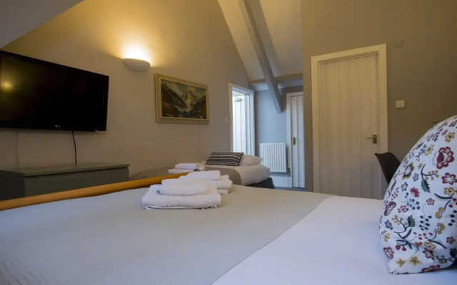 Daniele Hotel