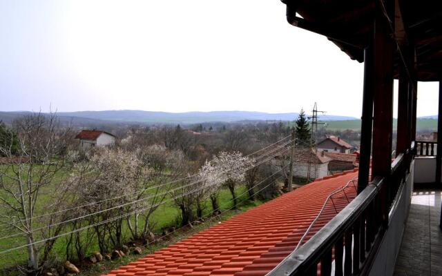 Guest House Kontrasti