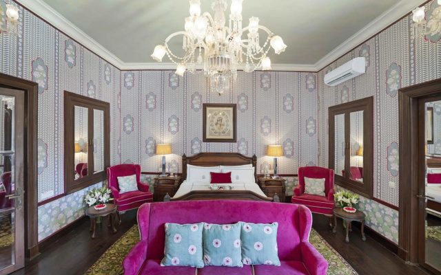 Rajmahal Palace RAAS – Guest Rooms – Jaipur