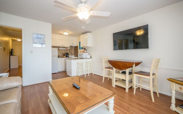 Breakers 304 by Vtrips