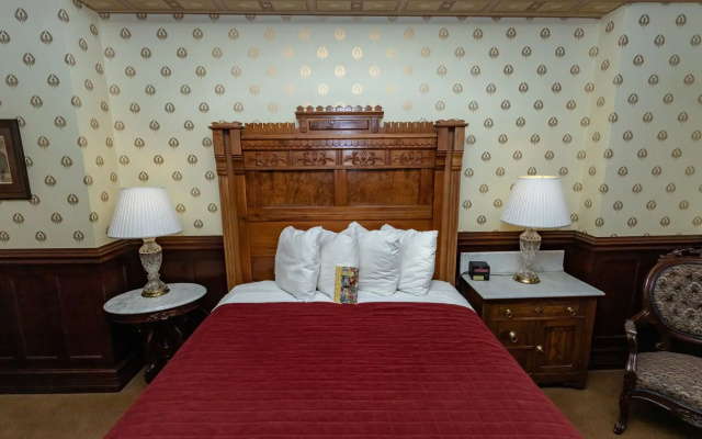 Historic Strater Hotel