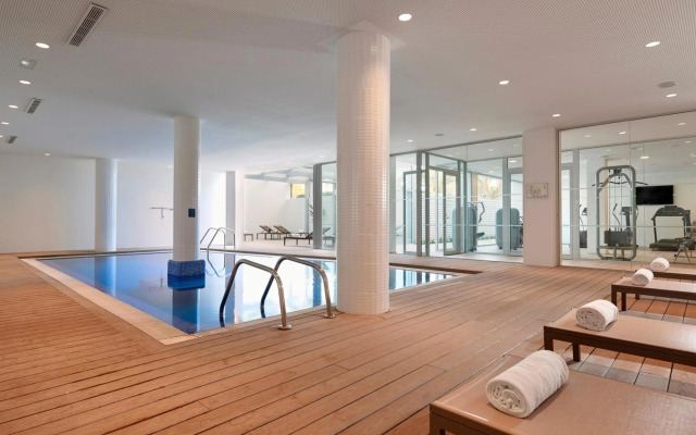 Отель Melia Calviá Beach