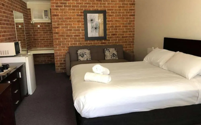 Comfort Inn Lake Macquarie – Guest Rooms – Newcastle