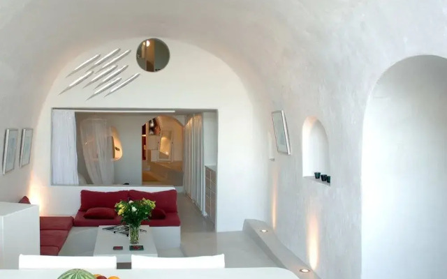 Villas & Mansions of Imerovigli