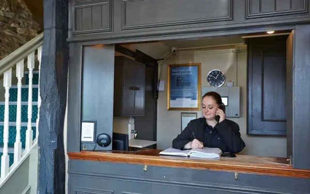 Dog House by Greene King Inns