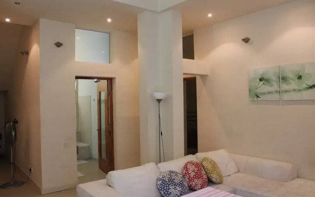 Stylish, Modern, Central Apartment in St Julians, Malta - Sleep 4