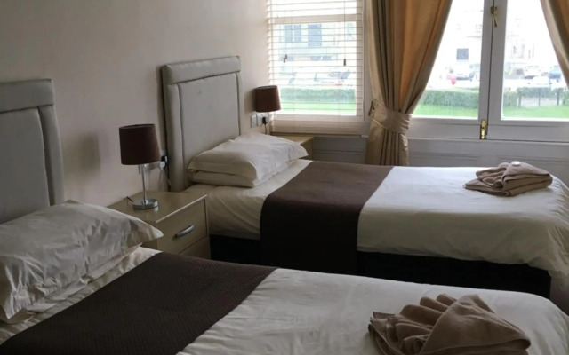 Royal Grosvenor Hotel