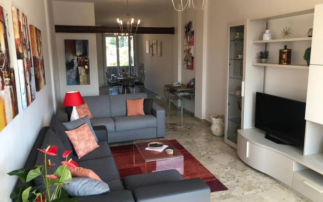 Romina Apartment in Verbania With Lake View