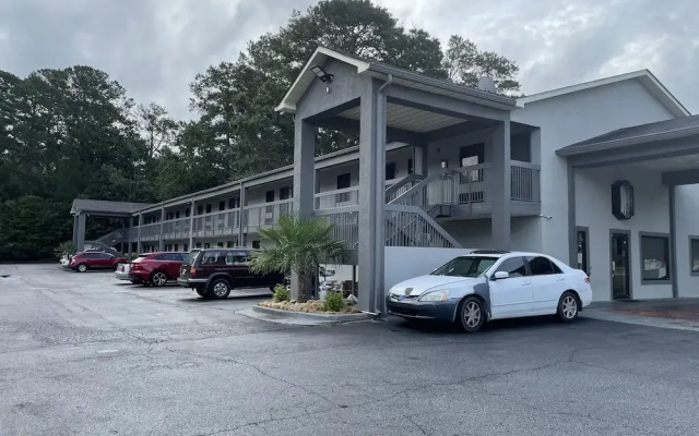 Super 8 Griffin
