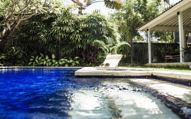 The Ravenala House