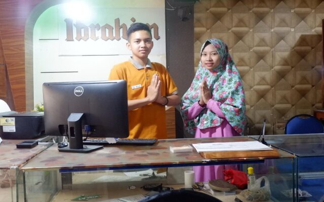 Hotel Syariah Larismanis