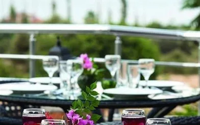 Zeus Kumlubük Hotel