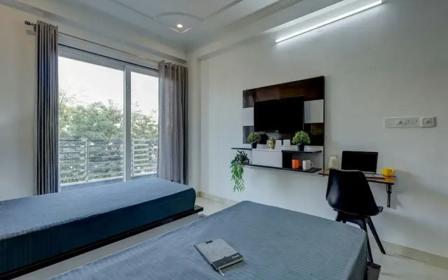 Wandr Sagitta - Sector 51, Near Artemis Hospital