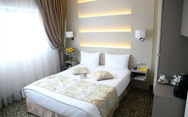 Отель Leonardo Bucharest City Center