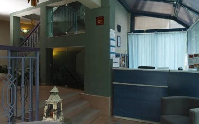Elmar Hotel