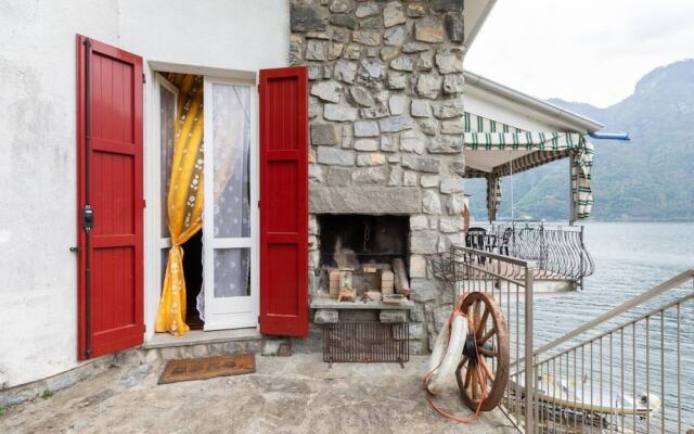 Lovely Studio on the Lake