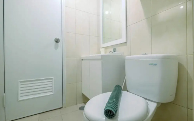 Spacious and Modern 2BR Springlake Summarecon Bekasi Apartment