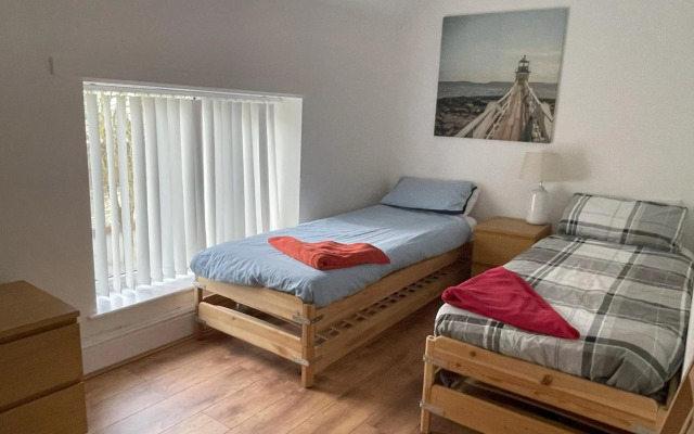 1 Fitzhamon Embankment Apartments Opposite Principality Stadium - Long Stay Offer