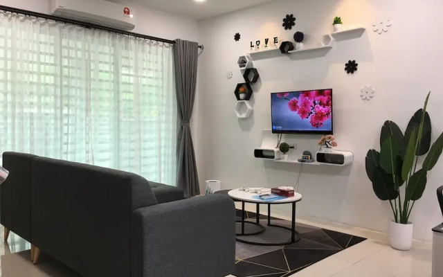 Ipoh Paradise Homestay Station 18