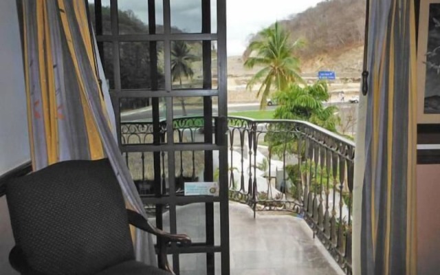 Canadian Resorts Huatulco