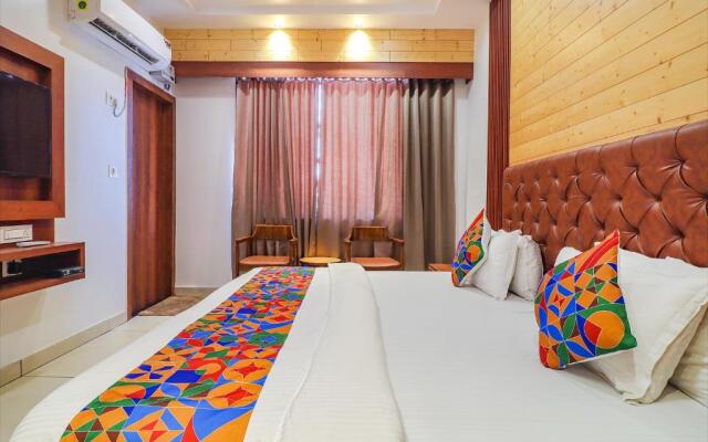 Fabhotel Grand Arya