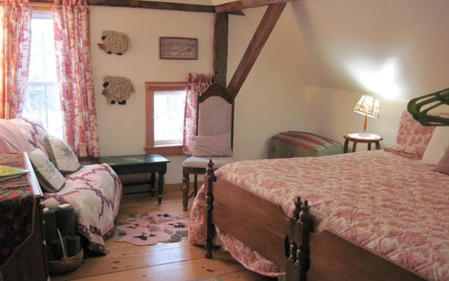 Maple House Bed & Breakfast
