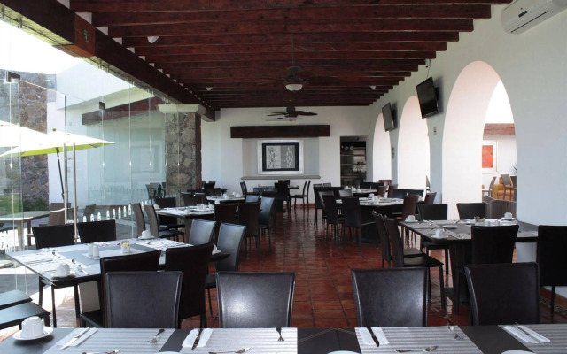 Hotel Villa Mexicana Golf & Equestrian Resort