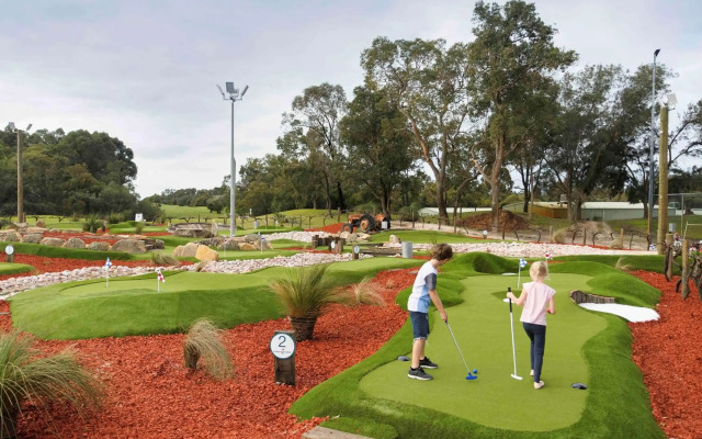 Novotel Swan Valley Vines Resort