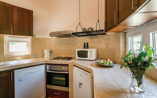 Beautiful Home in Kotor With 3 Bedrooms and Wifi