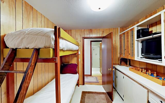 4612 SW Pacific Coast Hwy Home