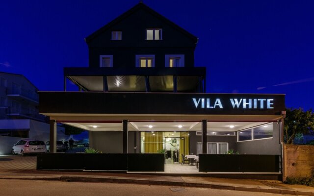 Hotel Vila White