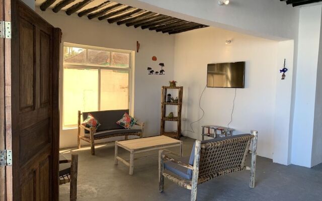 African Paradise Beach Hotel