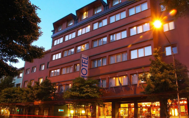 hotelImage