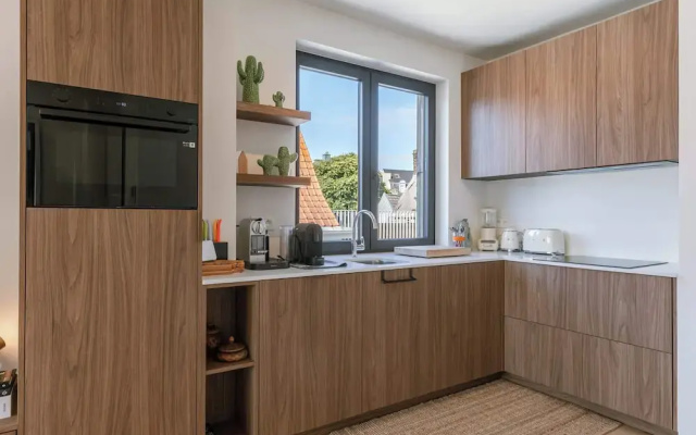 The Sassy Summit - Chic Comfort Views Good Vibe
