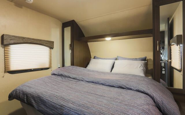 Gangneung Wow Park Caravan