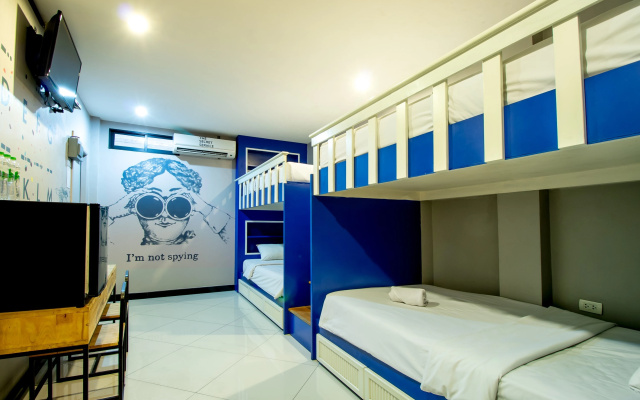 The Secret Service – Guest Rooms – Bangkok