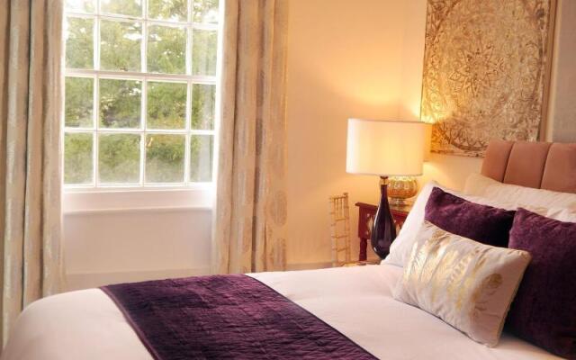 Guestling Hall Hotel