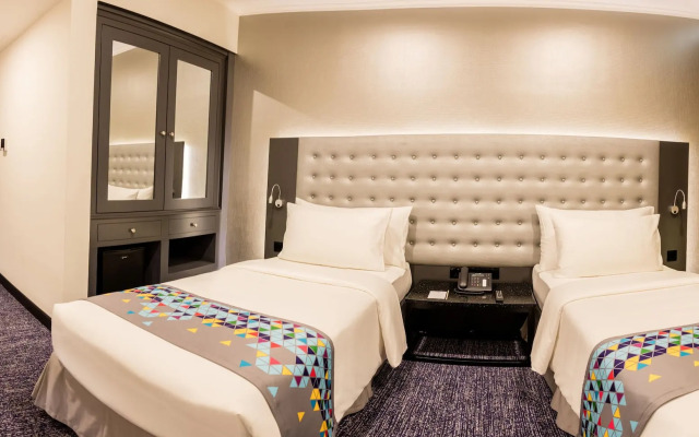 Fairway Colombo - Sri Lanka's First Hotel With Robot Technology