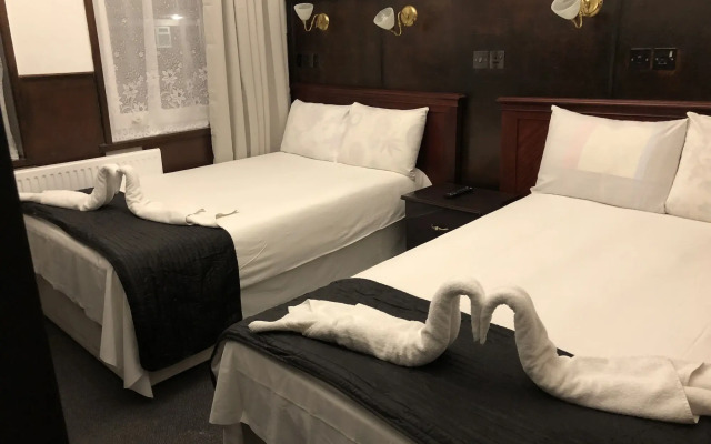 Plaza London Hotel