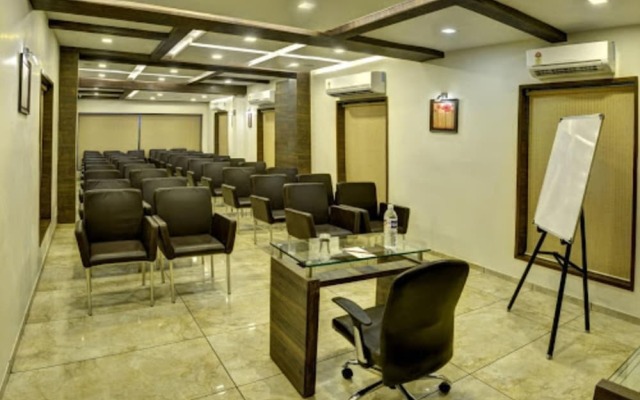 Hotel Aaram Orchard