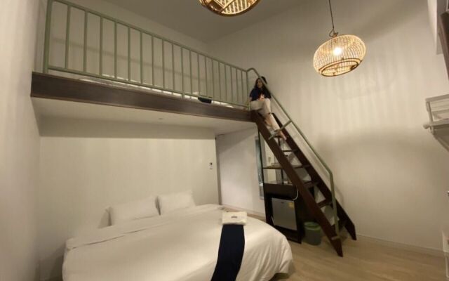 Pakchong Center Poshtel