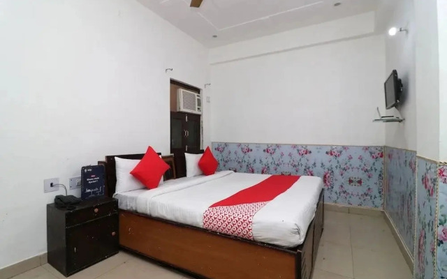 Four Season Inn by OYO Rooms