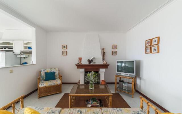 Ria's View Apartment by Trip2Portugal