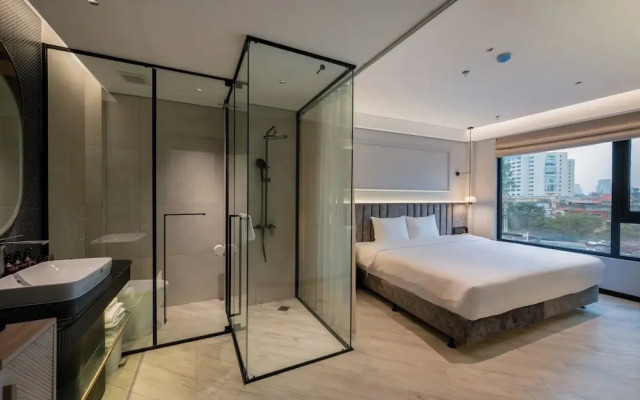 iRest Signature Ba Dinh Lakeside
