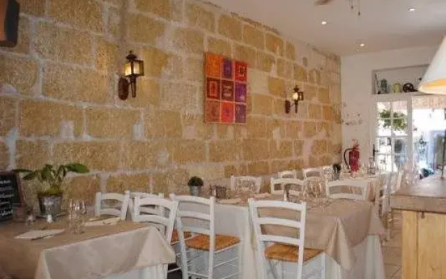 Hôtel Restaurant Le Provençal