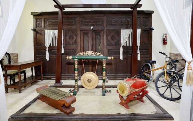 ZEN Rooms Padma Palagan