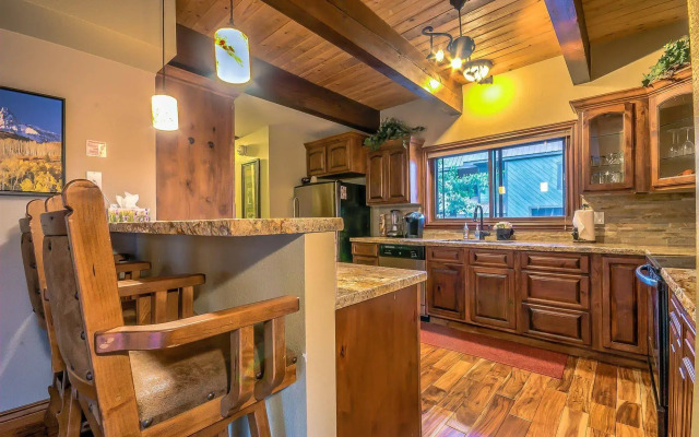 Waterford by Retreatia