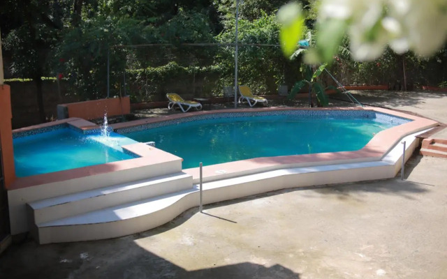 Bungalow Hotel Lakou Breda